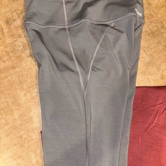 New never worn Women’s three pack of allbirds, natural leggings size small - Picture 3 of 3